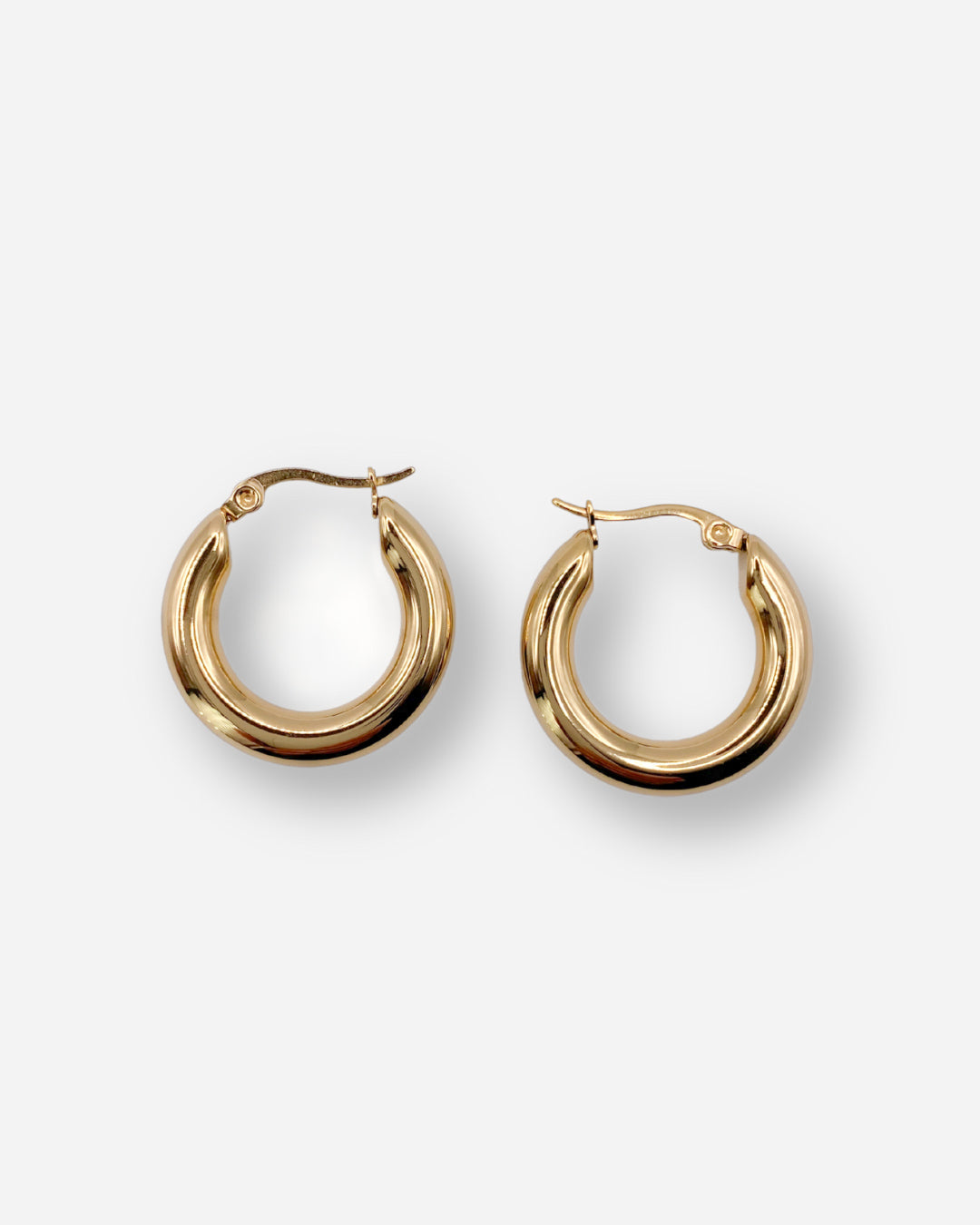 GOLDEN BOLD HOOPS